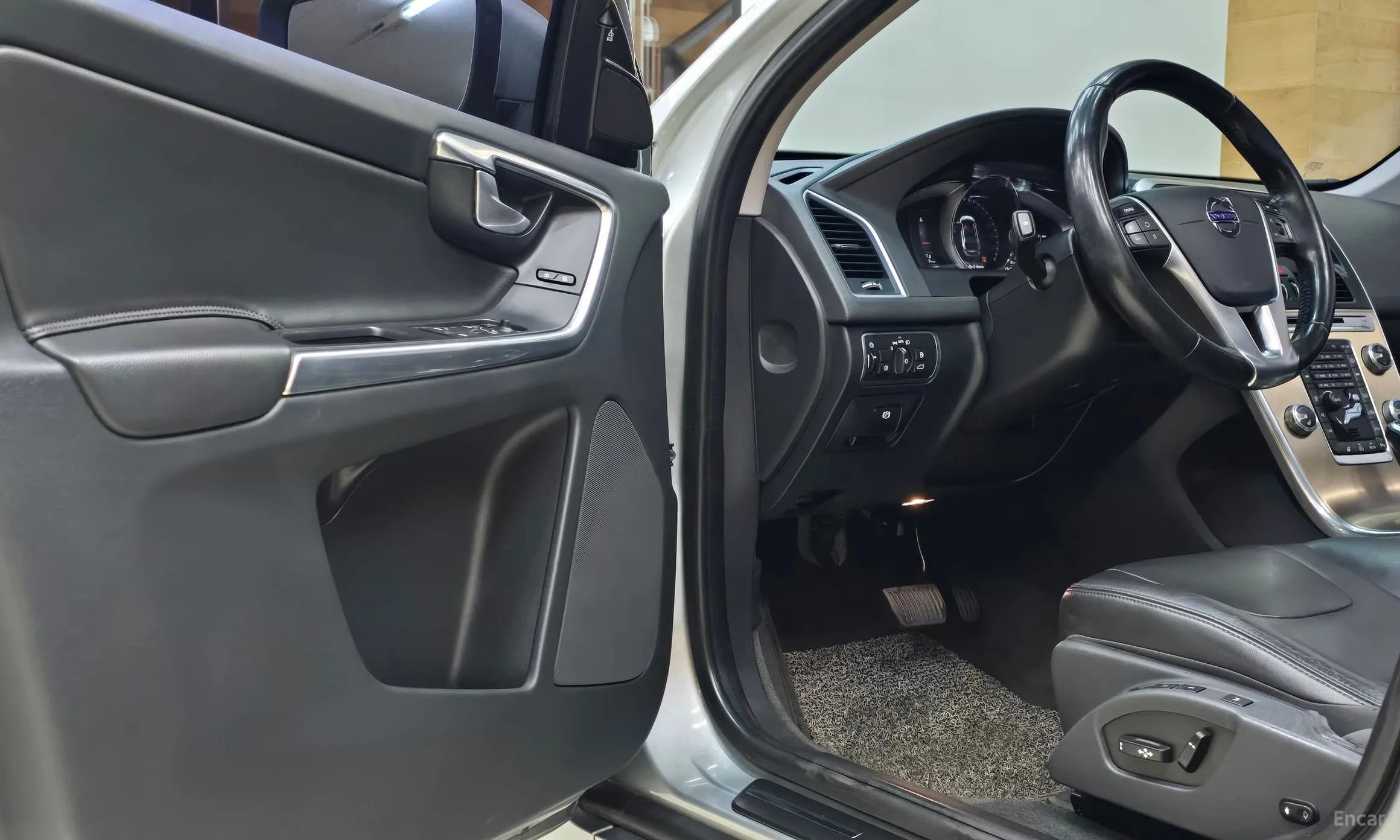 XC60
