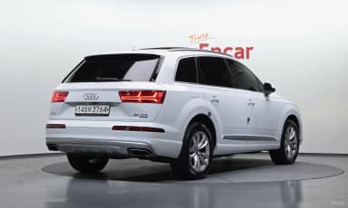 Q7 (4M)