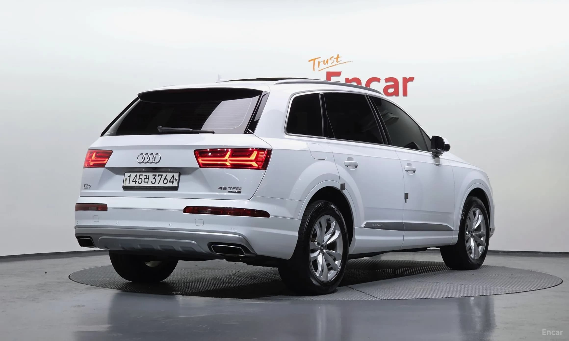 Q7 (4M)