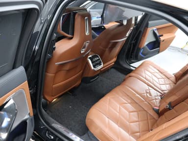 7 Series (G70)