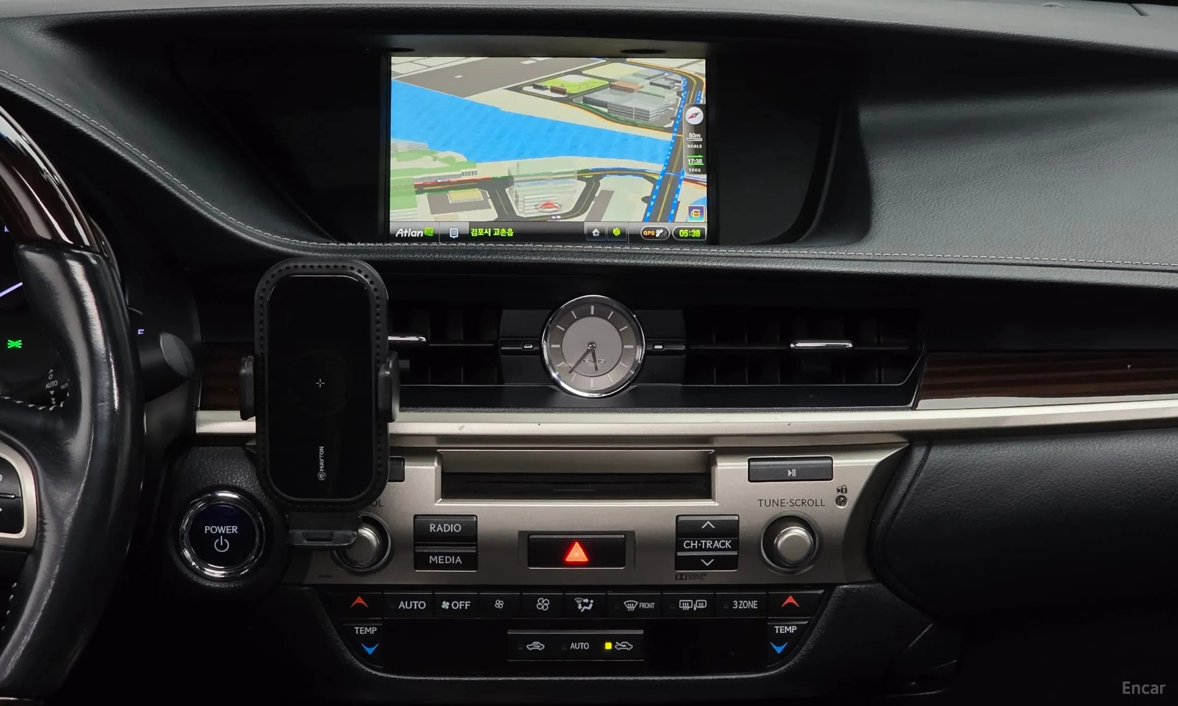 New ES300h