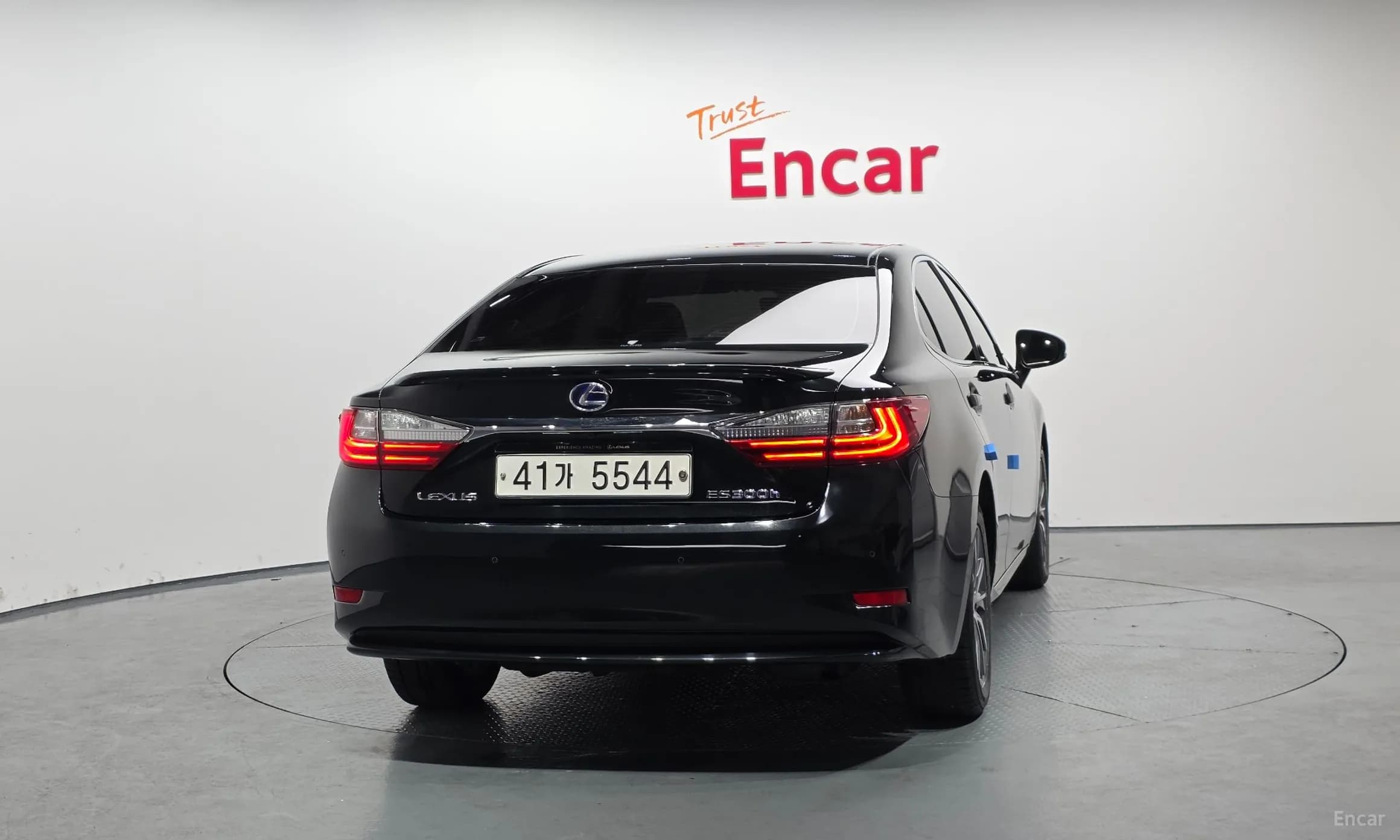 New ES300h