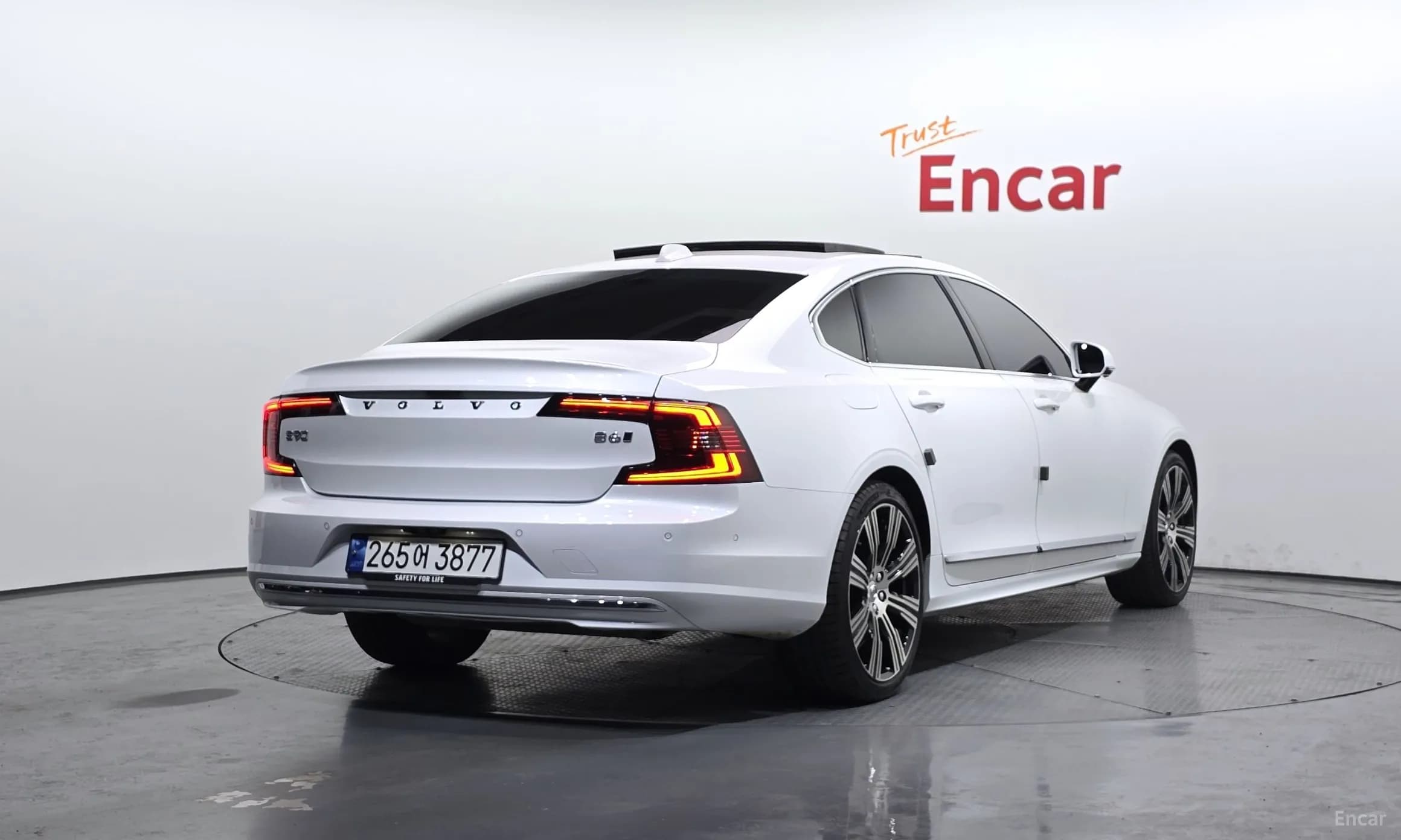 S90