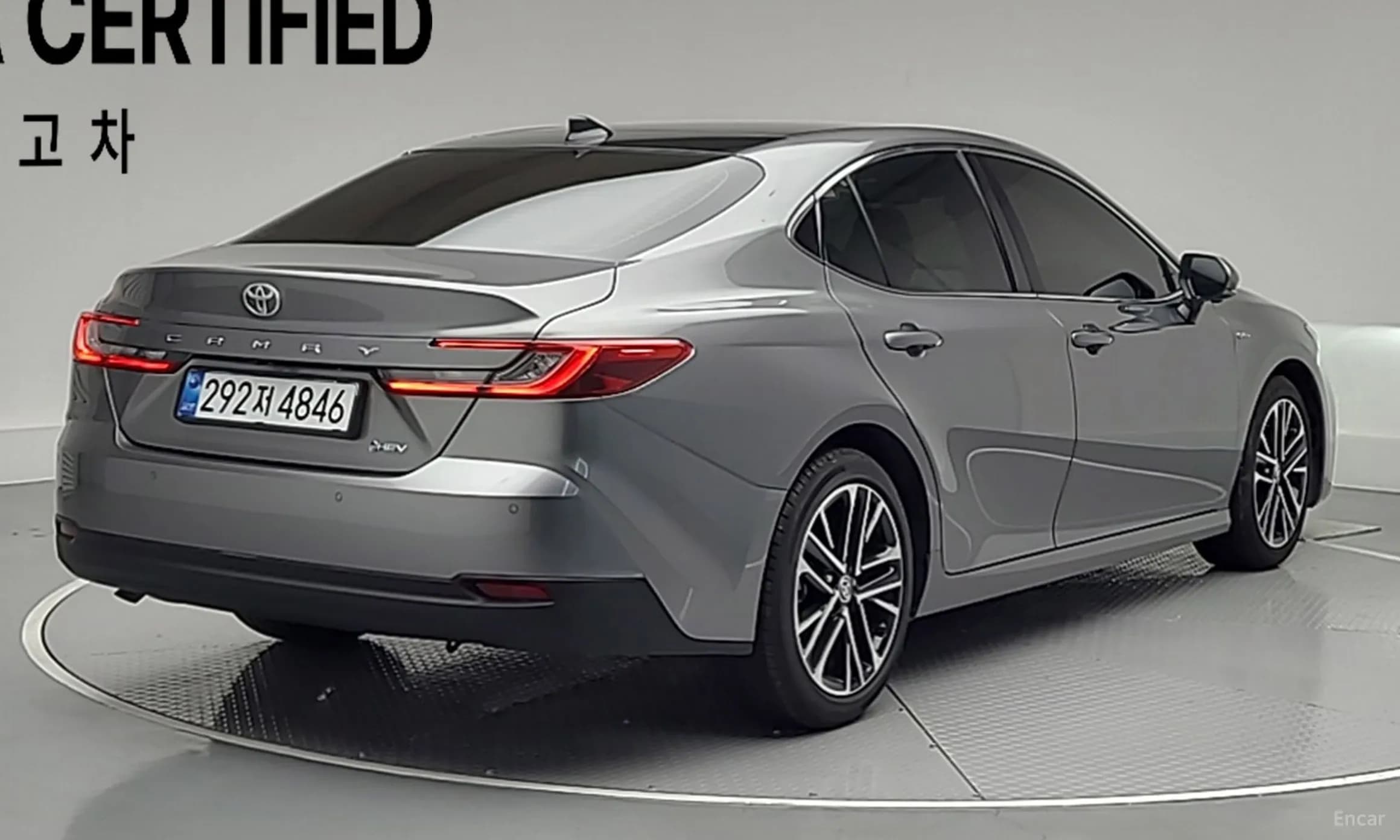 Camry (XV80)