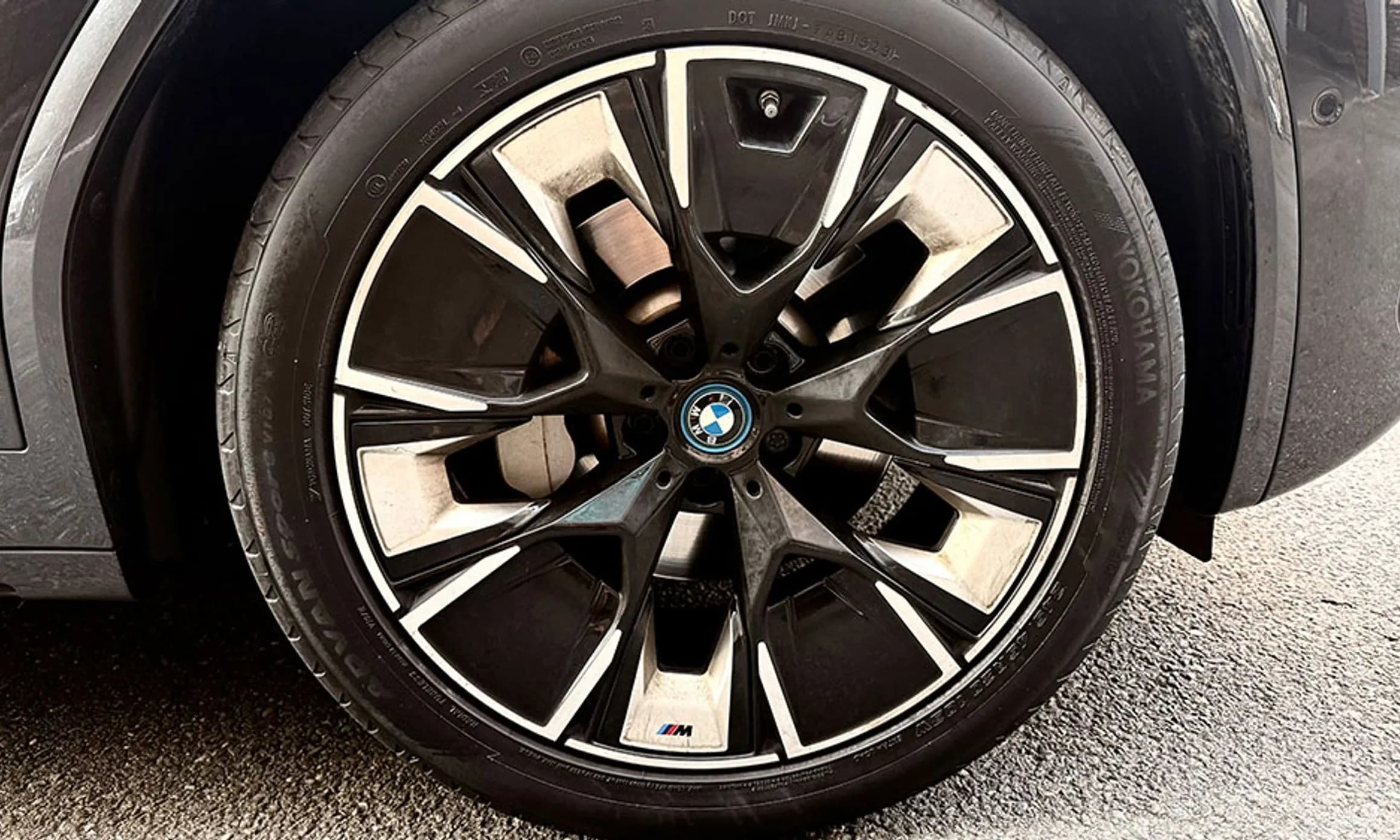 iX3