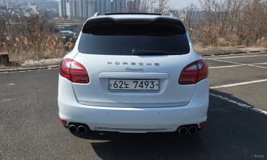 New Cayenne