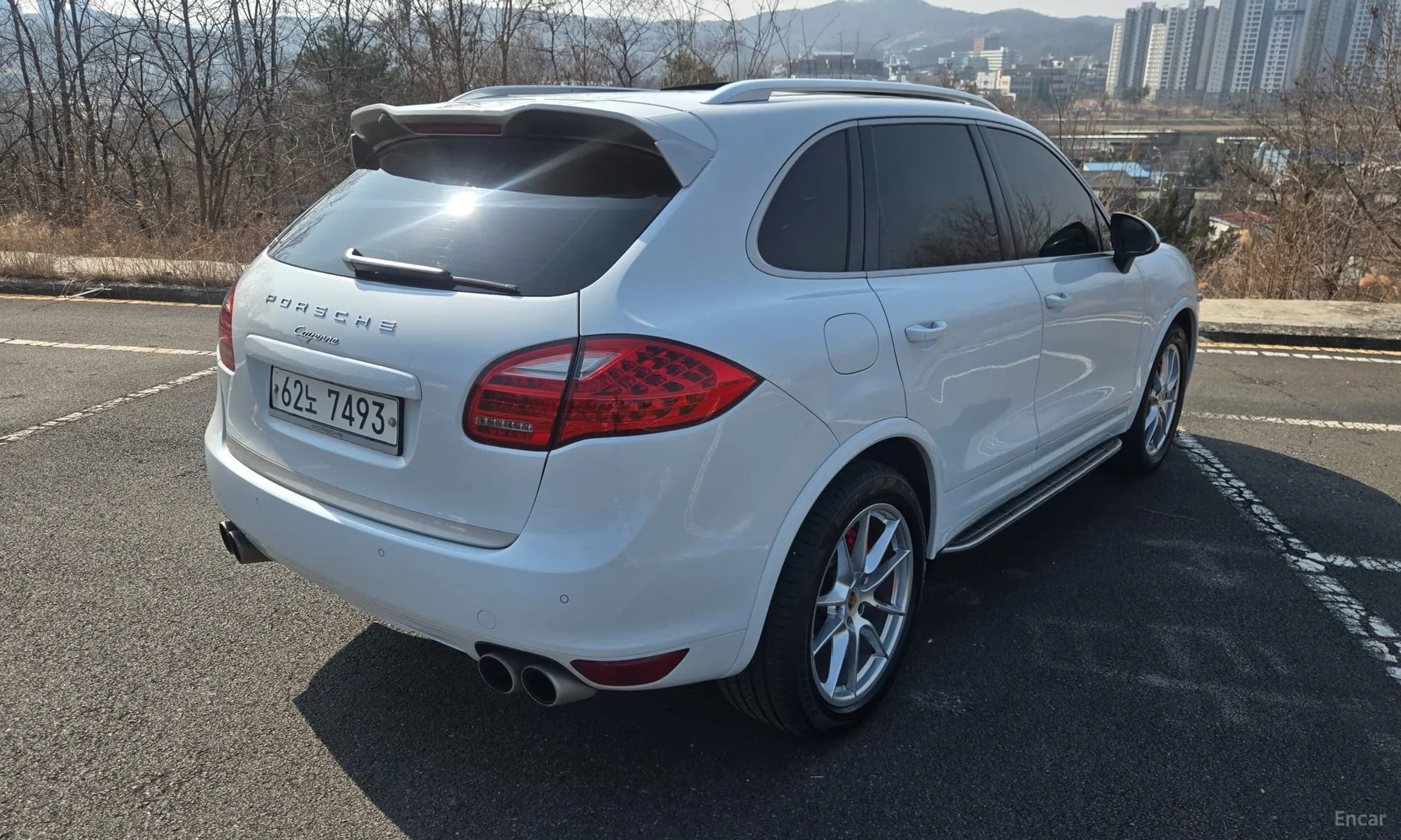 New Cayenne