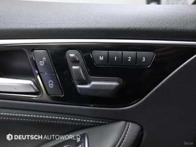 Q30