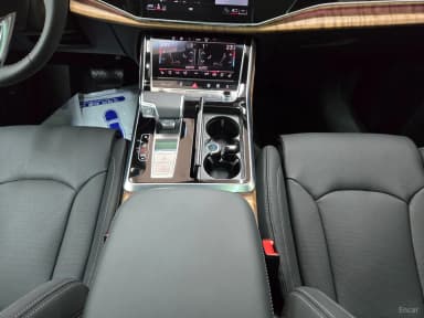 Q7 (4M)