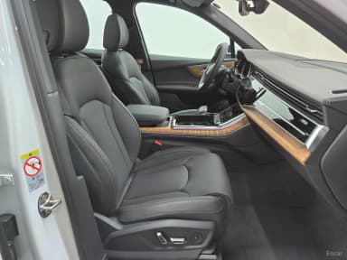 Q7 (4M)