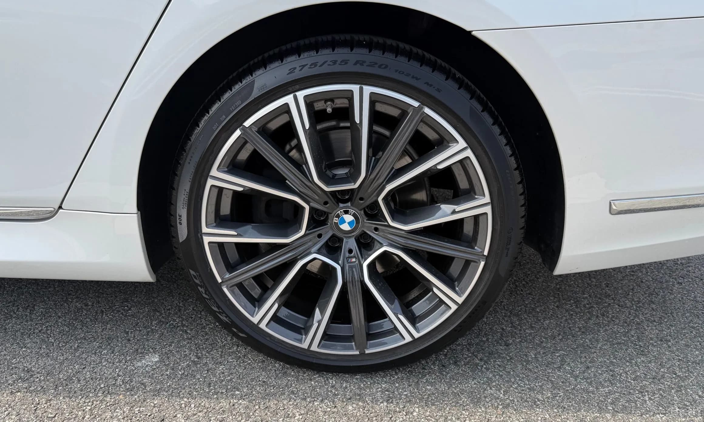 7 Series (G11)