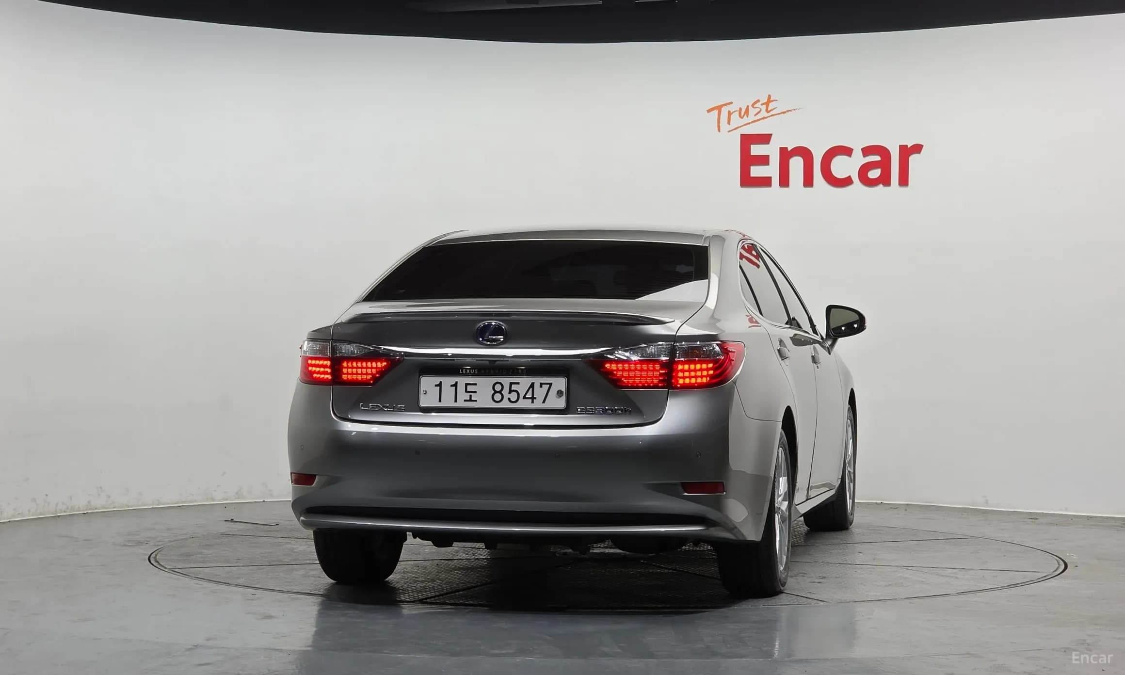 New ES300h