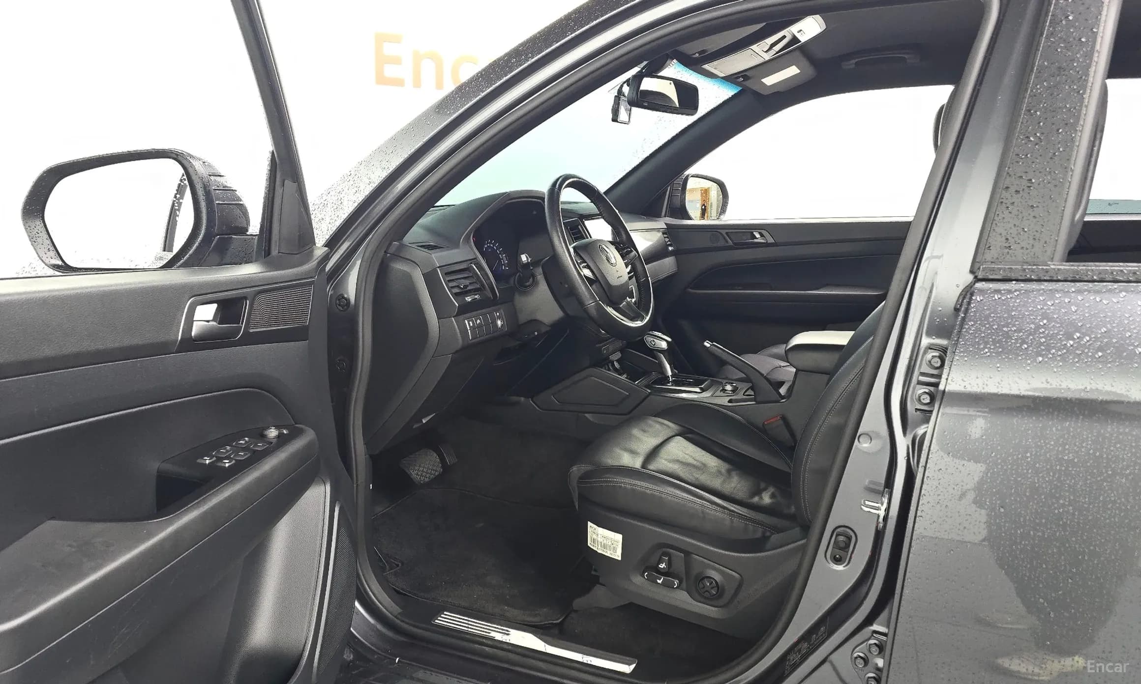 Rexton Sports Khan