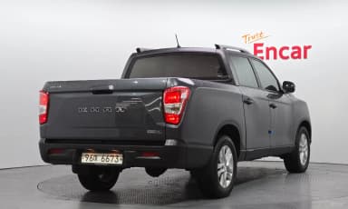 Rexton Sports Khan
