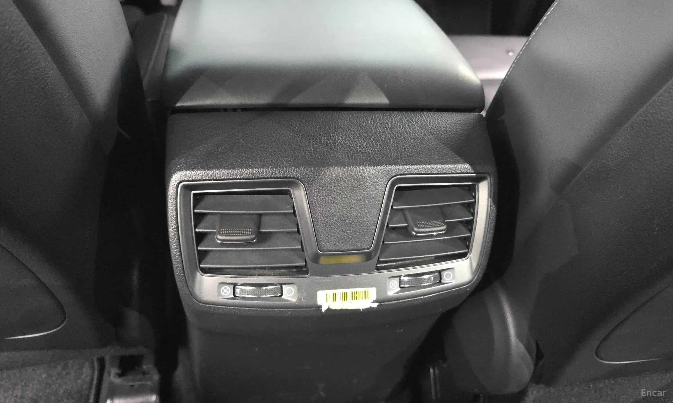 Rexton Sports Khan