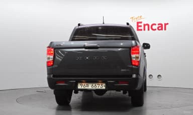 Rexton Sports Khan