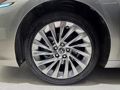 ES300h 7th Generation
