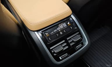 S90