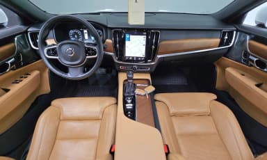S90