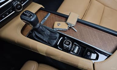S90