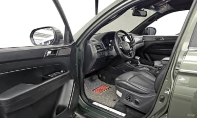 Rexton Sports Khan