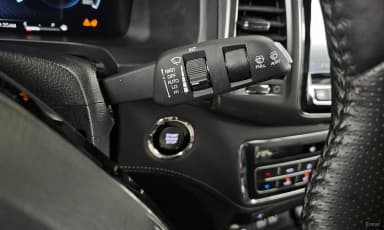 Rexton Sports Khan