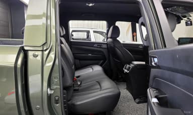 Rexton Sports Khan