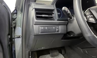 Rexton Sports Khan