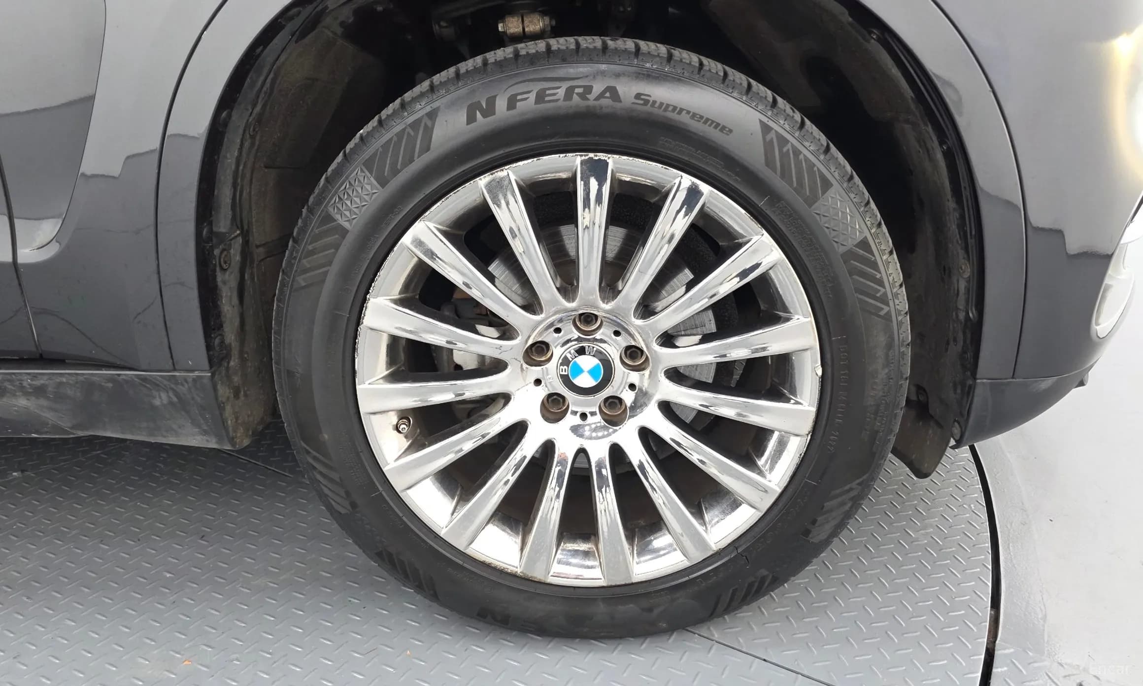 X5 (F15)