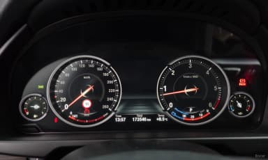 X5 (F15)