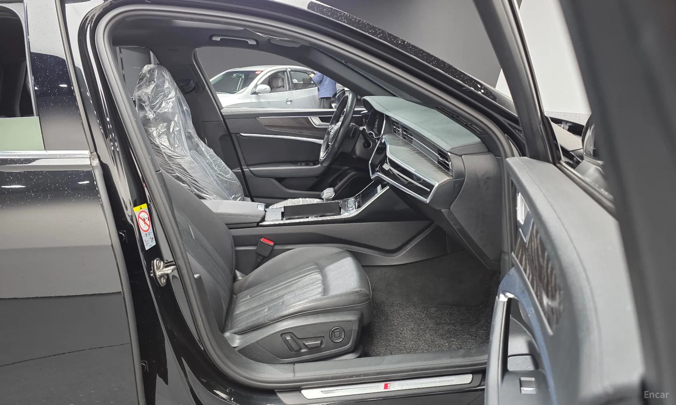 A6 (C8)