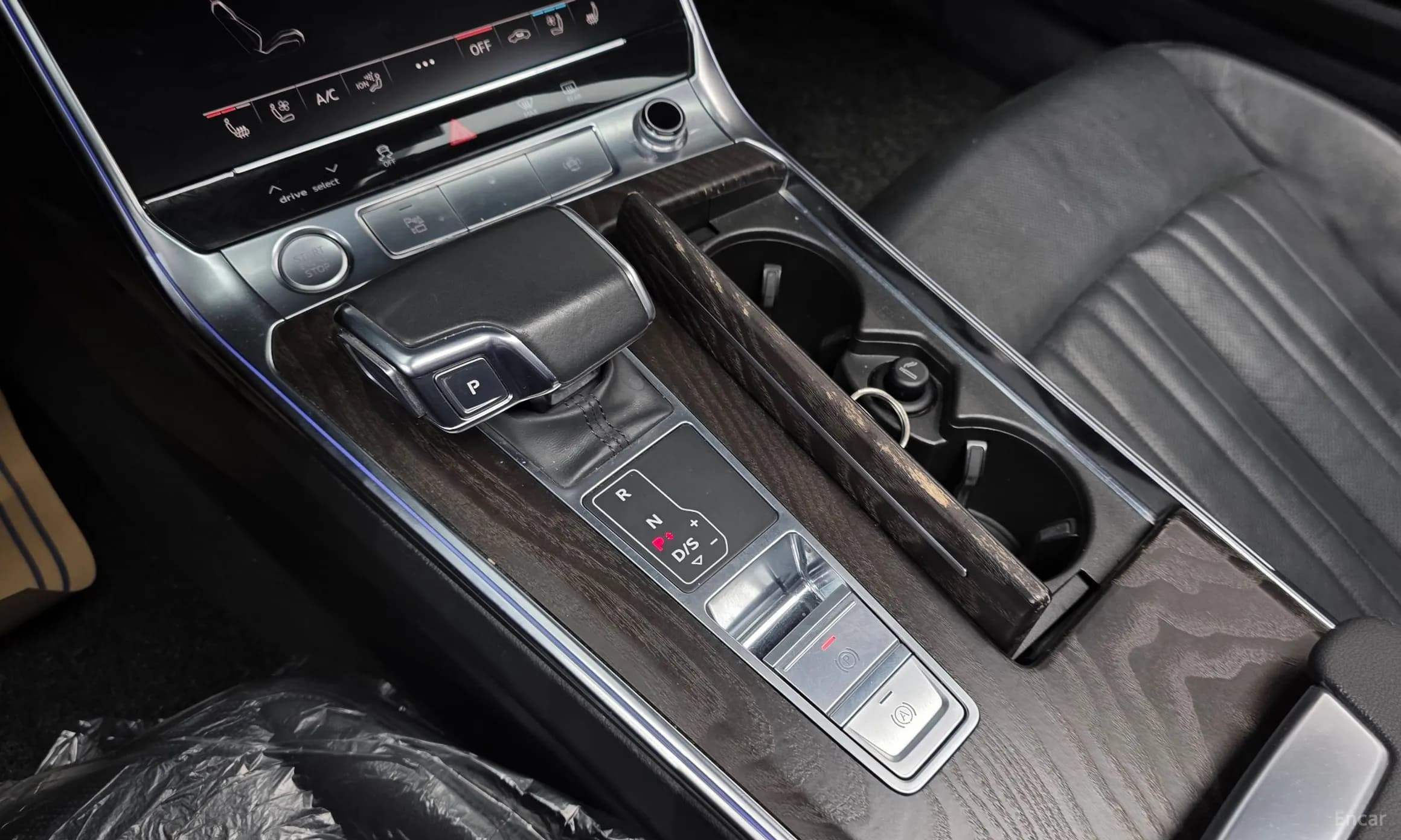 A6 (C8)