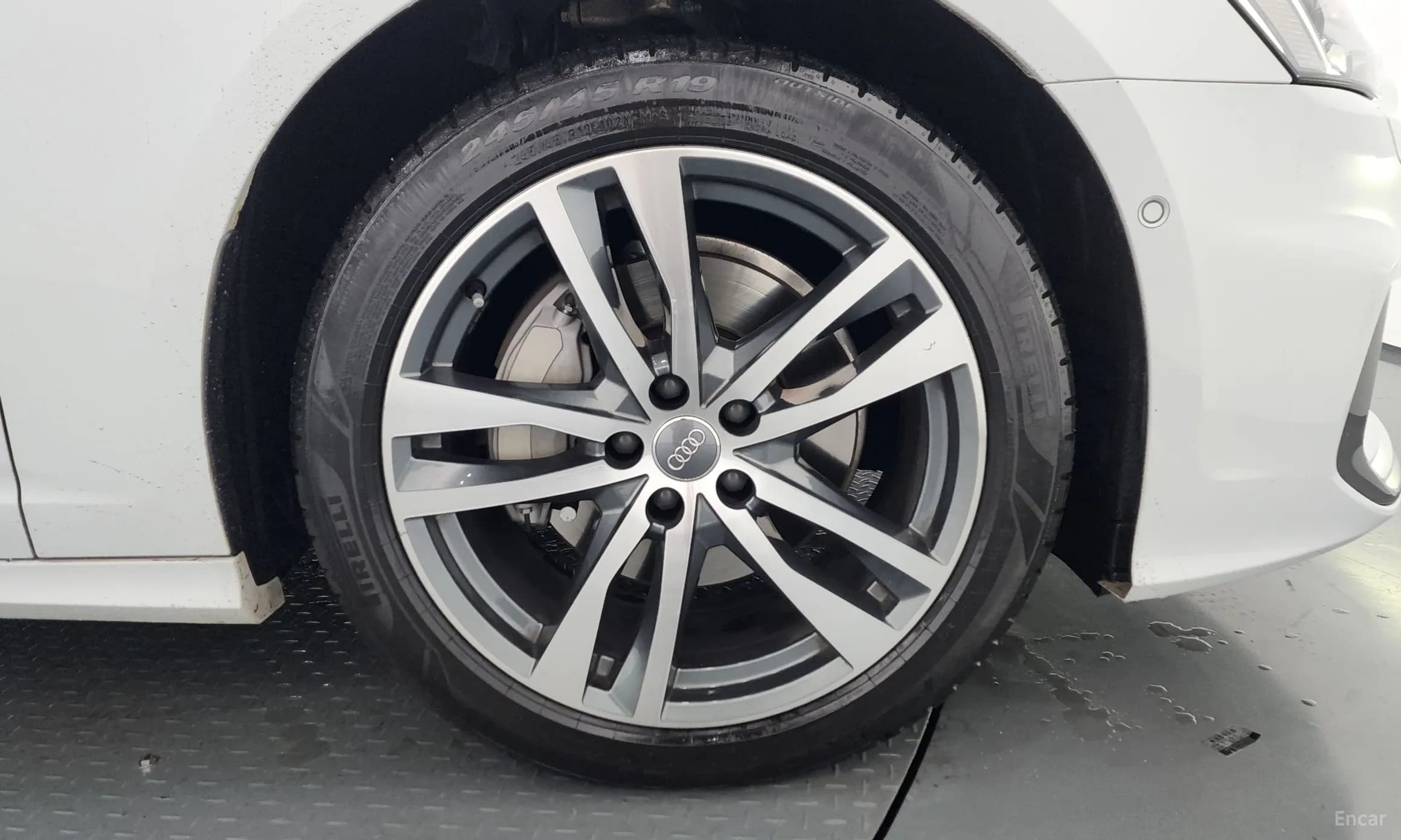 A6 (C8)