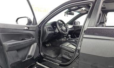 Rexton Sports Khan