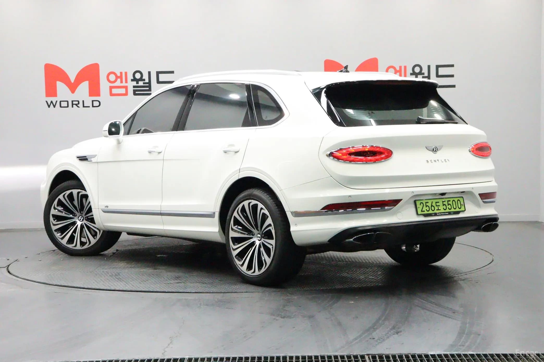 Bentayga
