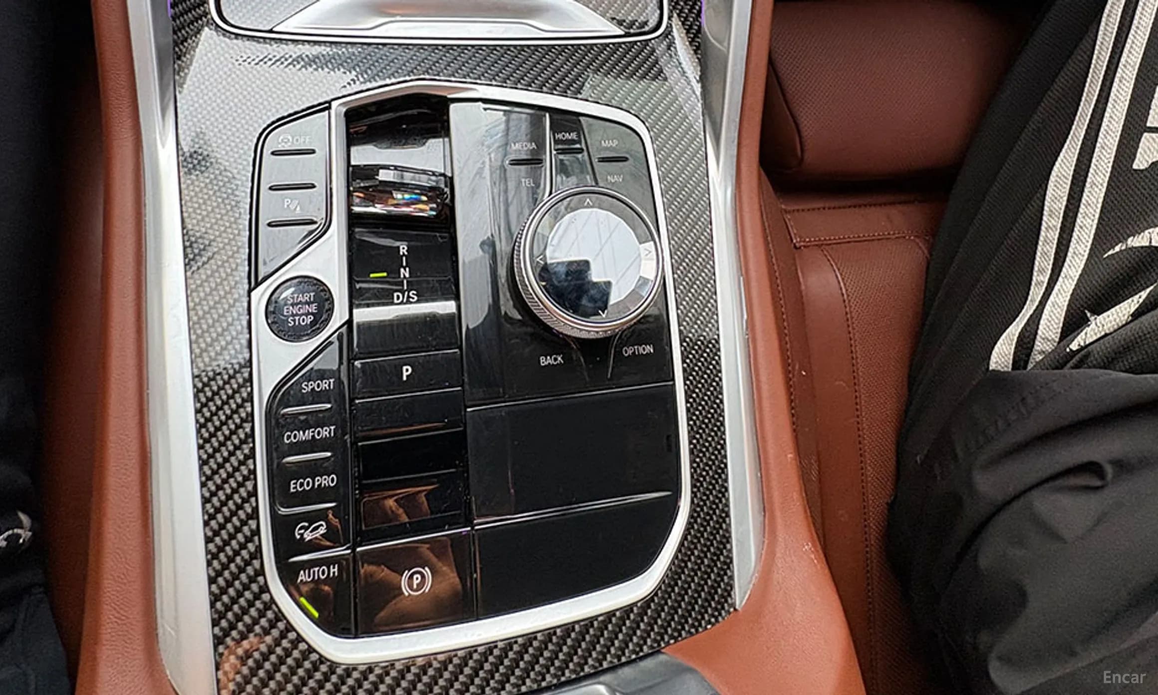 X6 (G06)