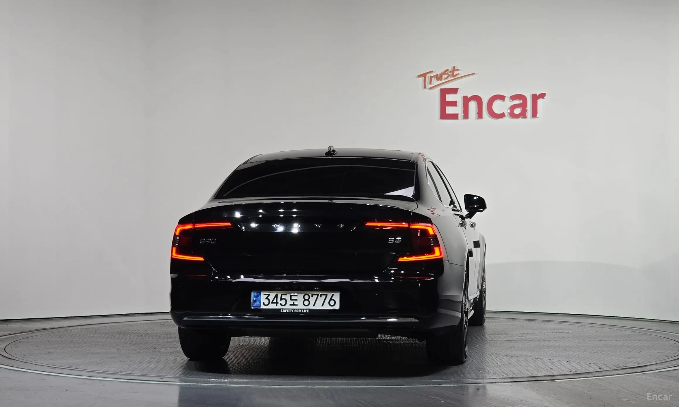 S90