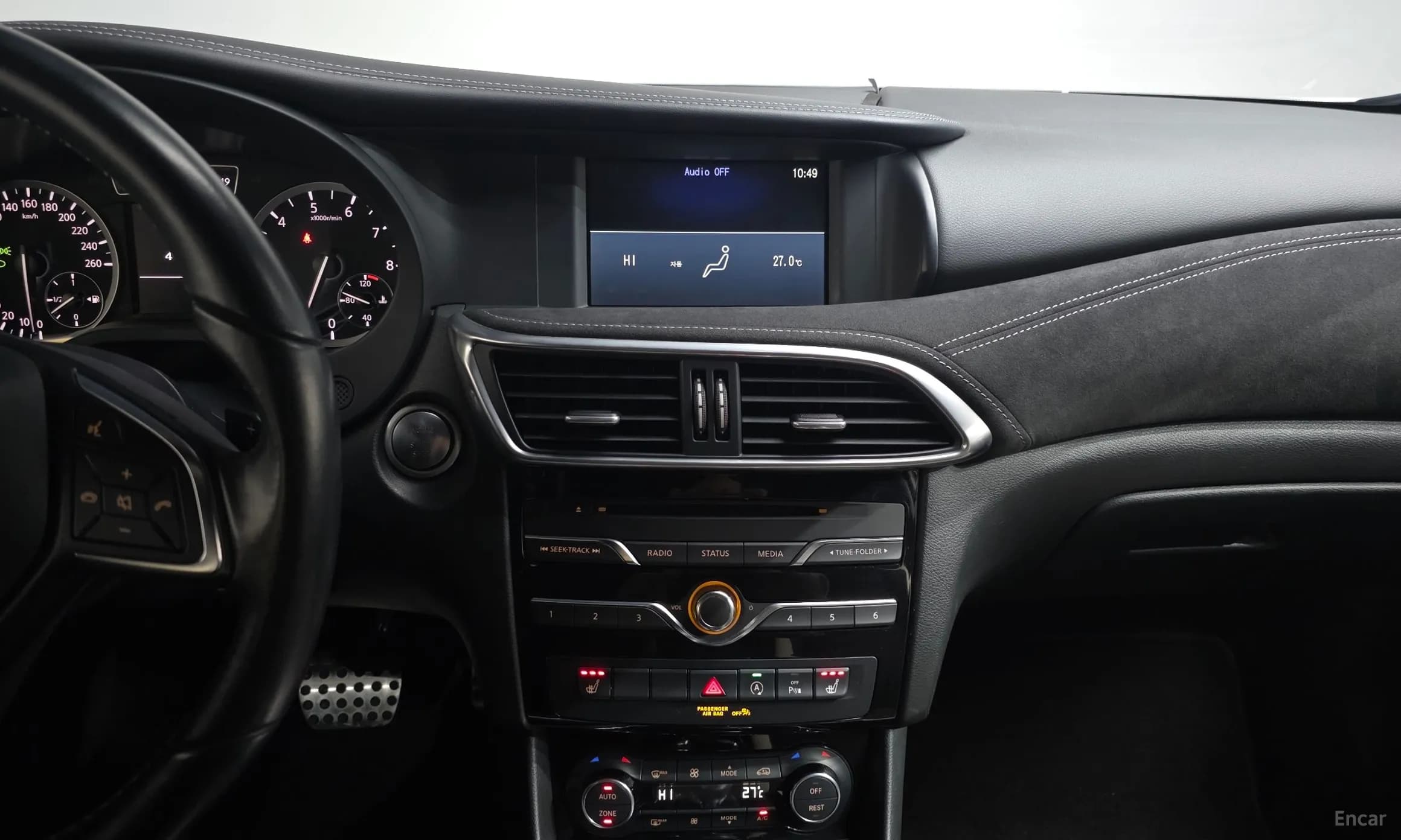 Q30