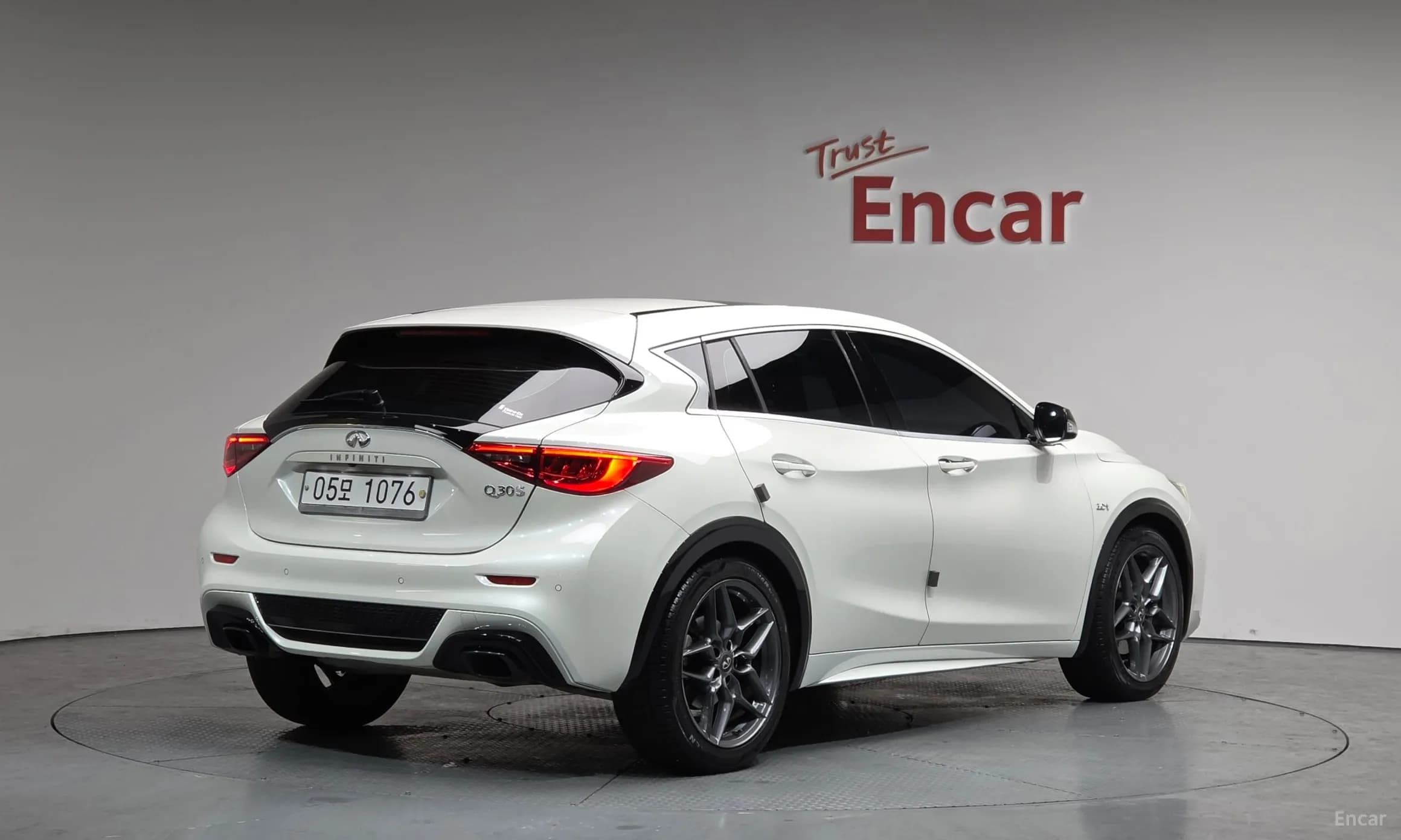 Q30