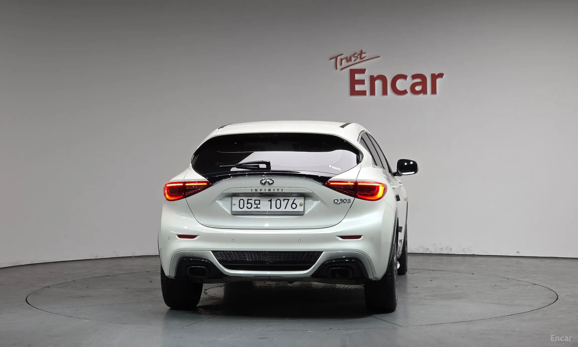 Q30