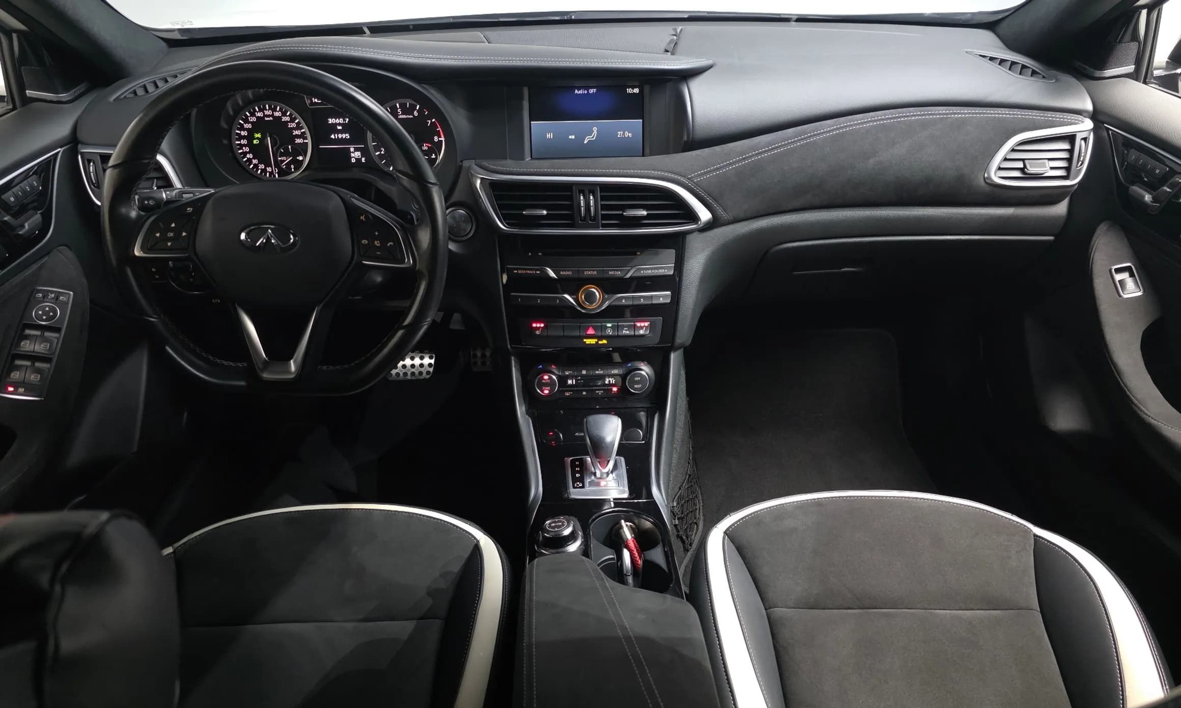 Q30