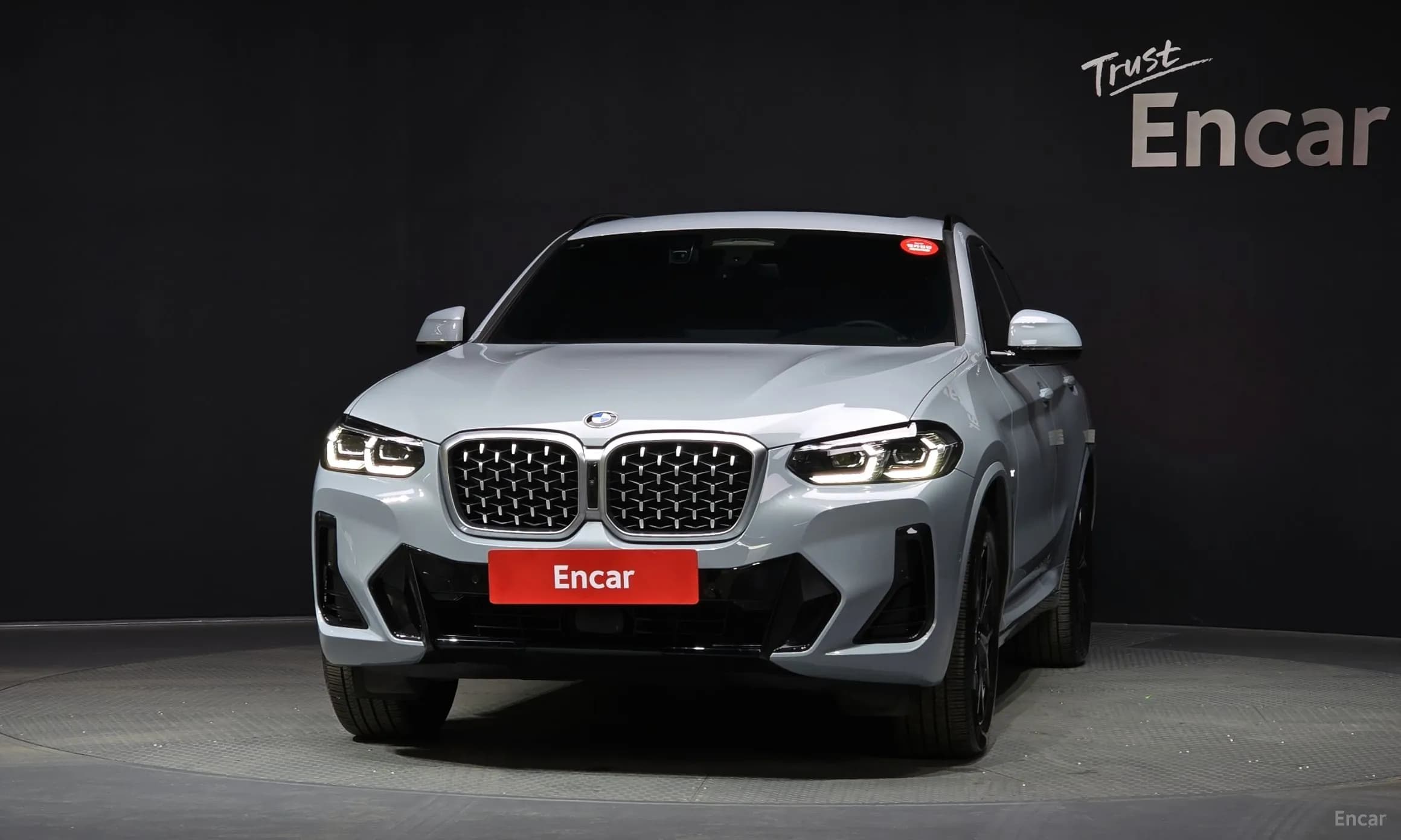 X4 (G02)