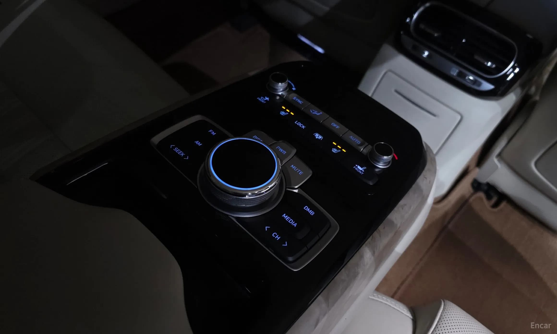 G90