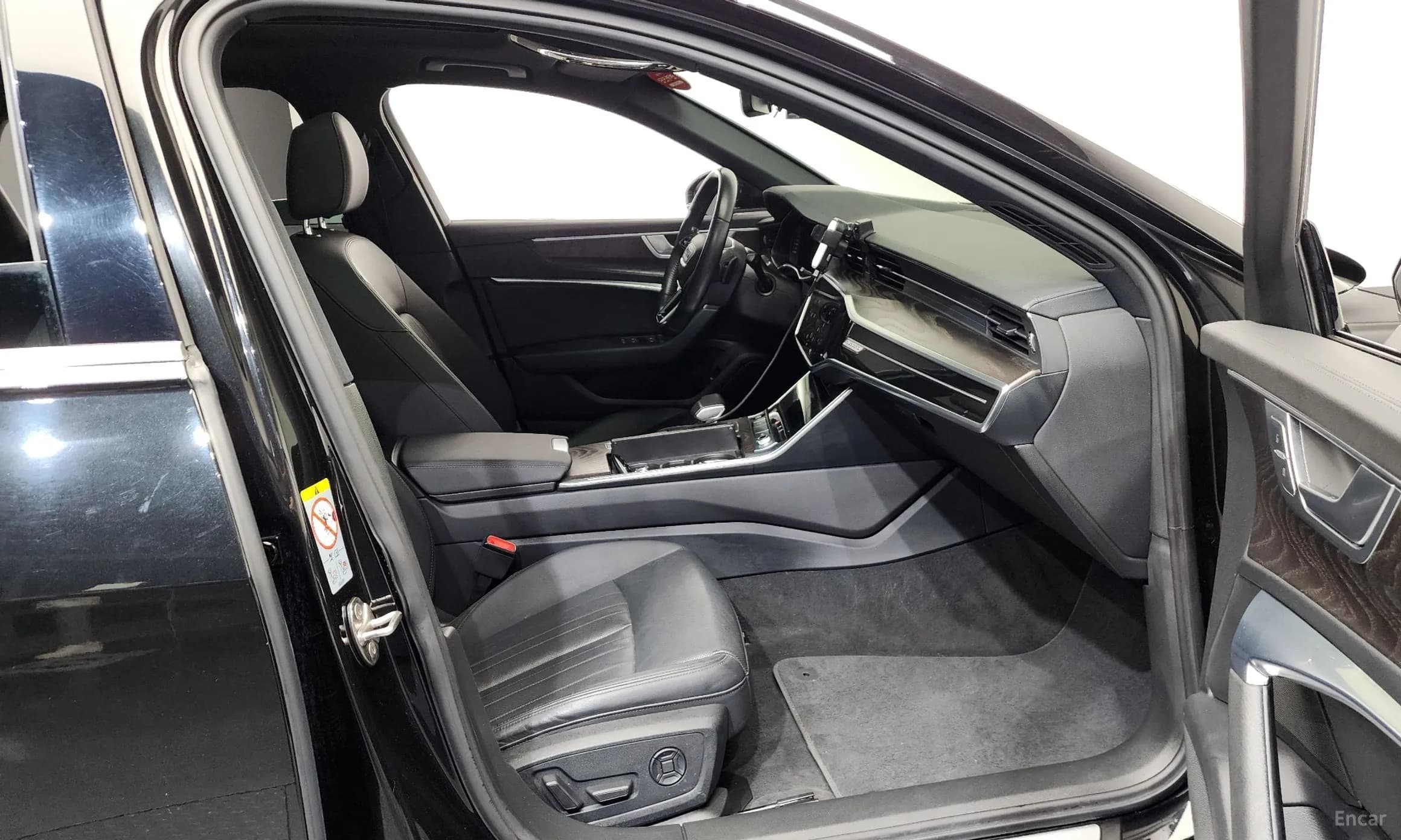 A6 (C8)