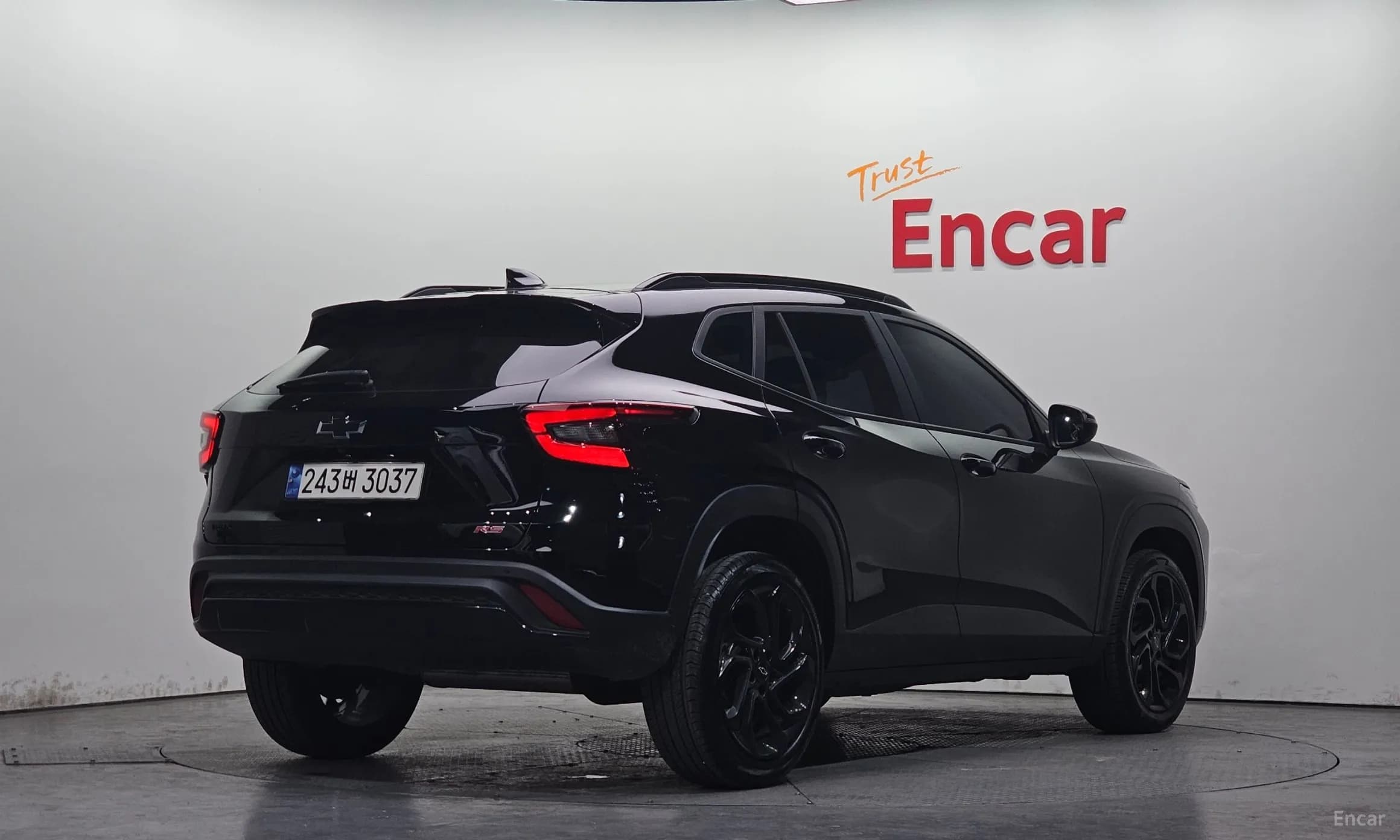 Trax Crossover