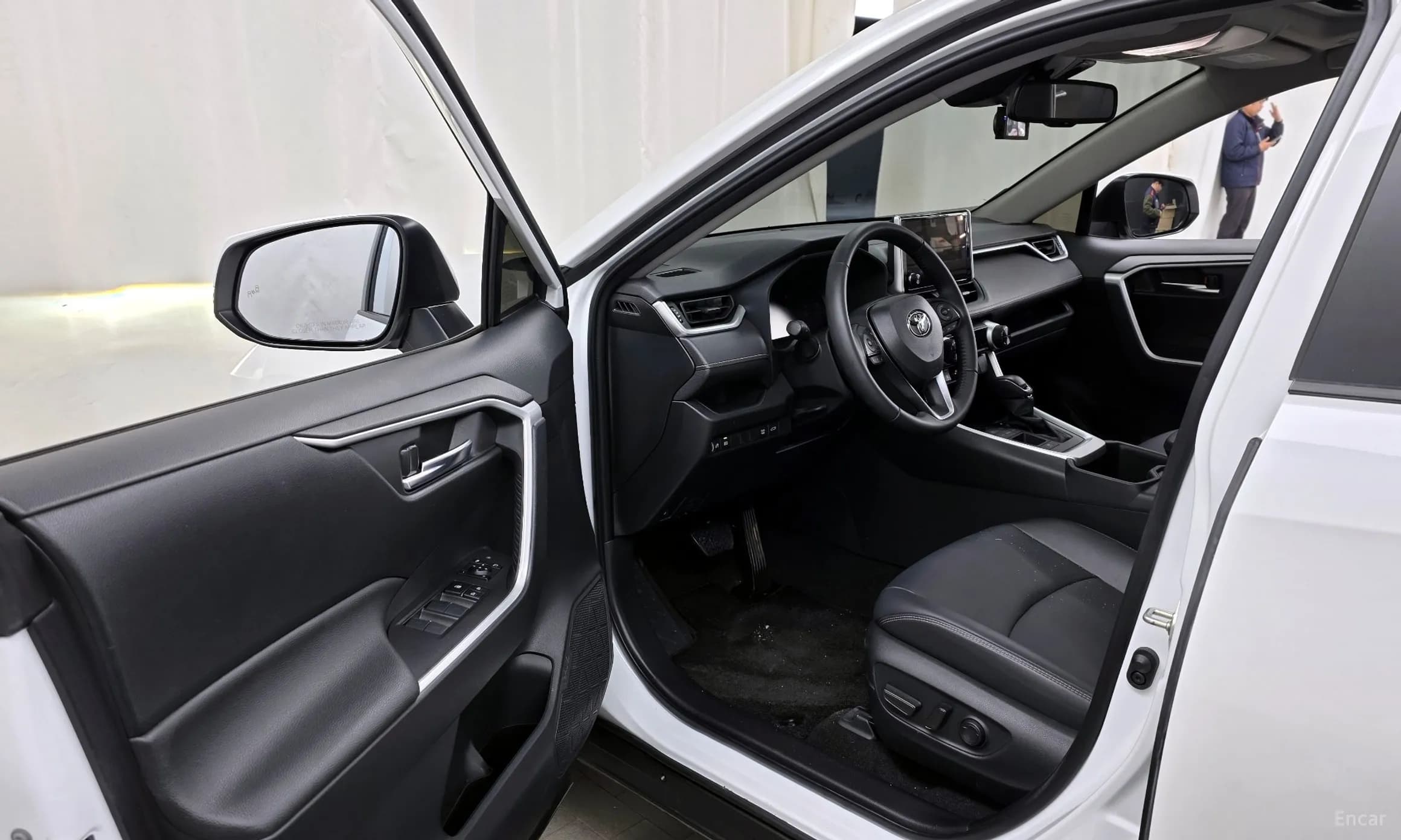 RAV4 5th Generation