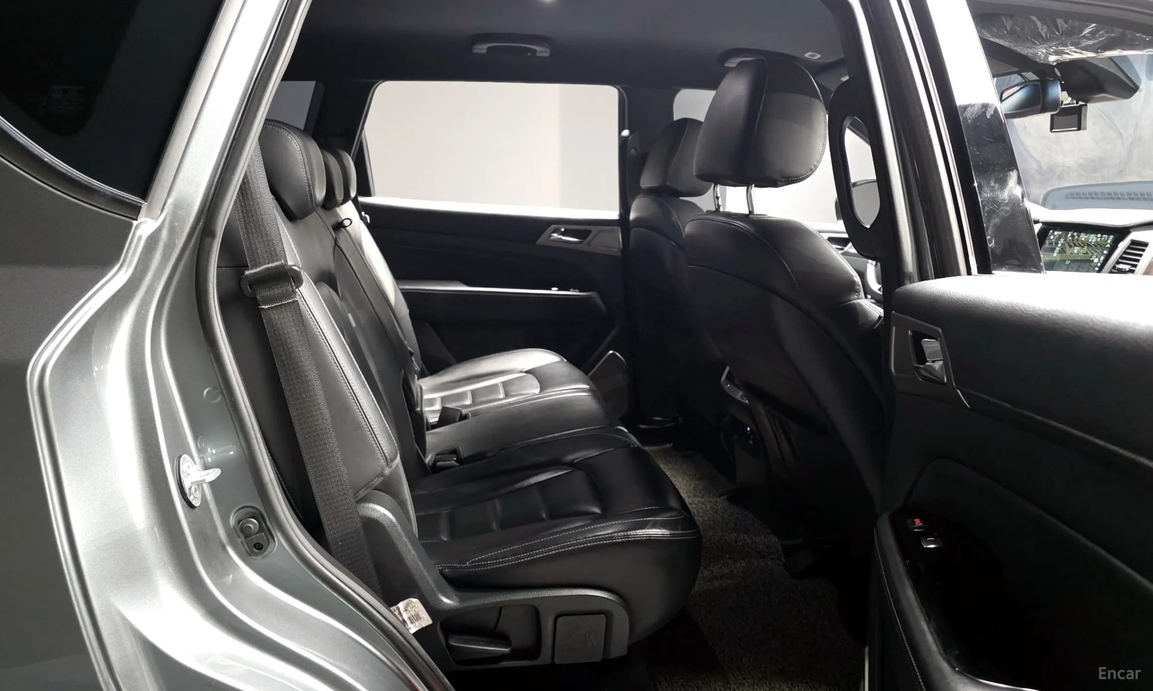 G4 Rexton