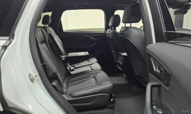 Q7 (4M)