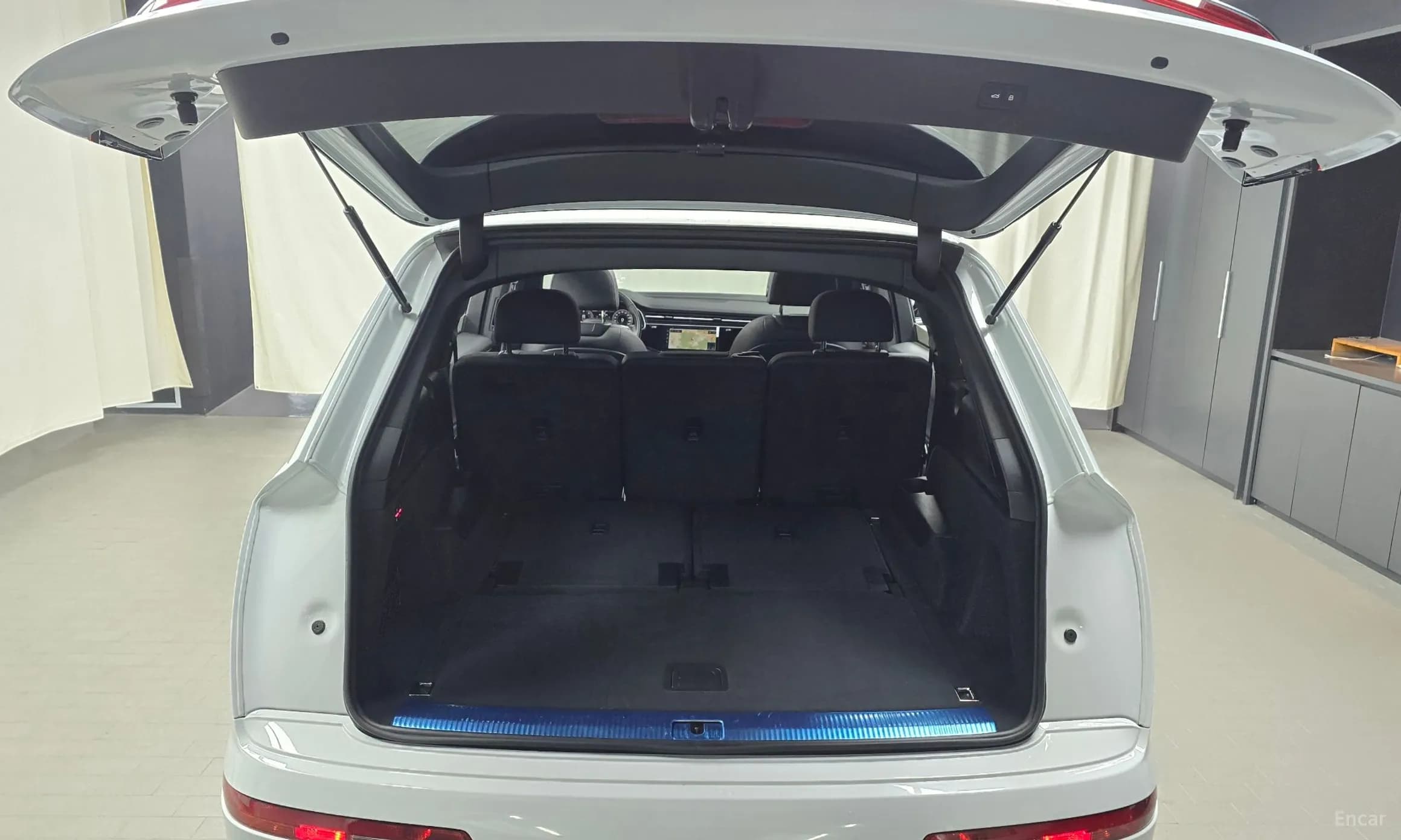 Q7 (4M)