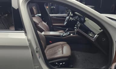 5 Series (G30)